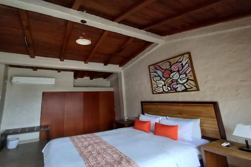 Superior Double room with balcony and with ocean view Howard Johnson by Wyndham Montanita