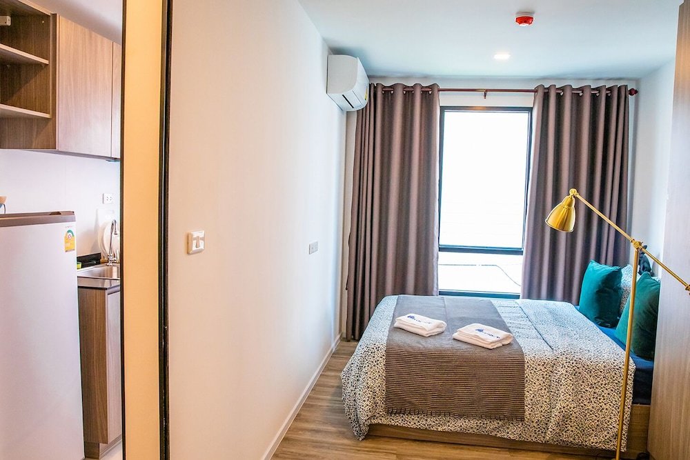 Апартаменты Comfort Apartment 450m from BTS with Sky Pool - bkbloft9