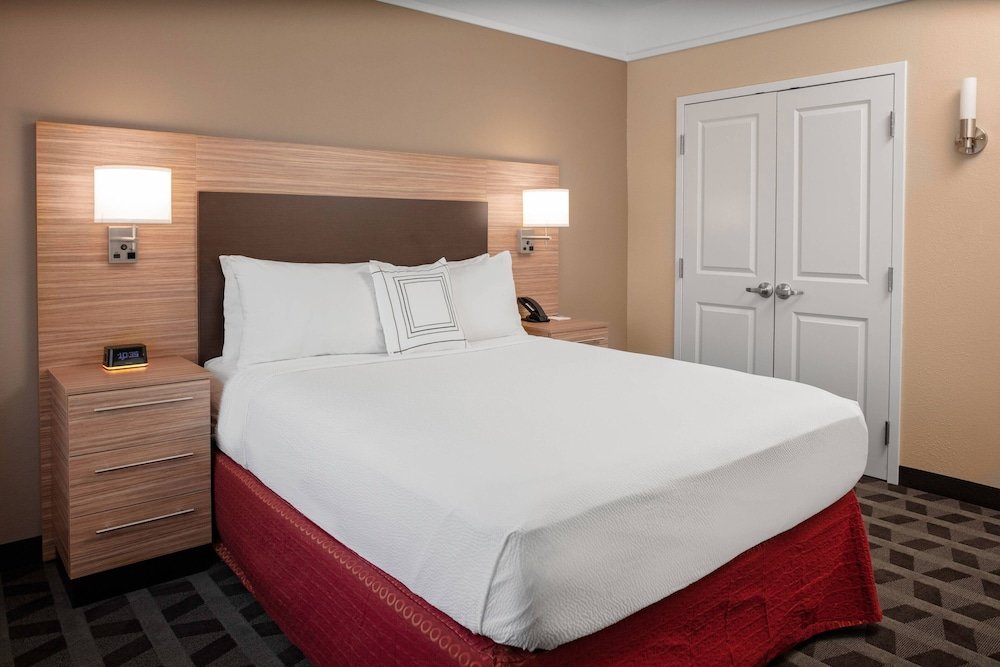 Люкс TownePlace Suites by Marriott Gainesville
