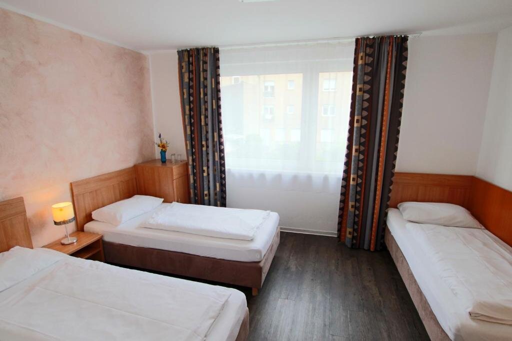 Standard triple chambre City Lounge Hotel Oberhausen