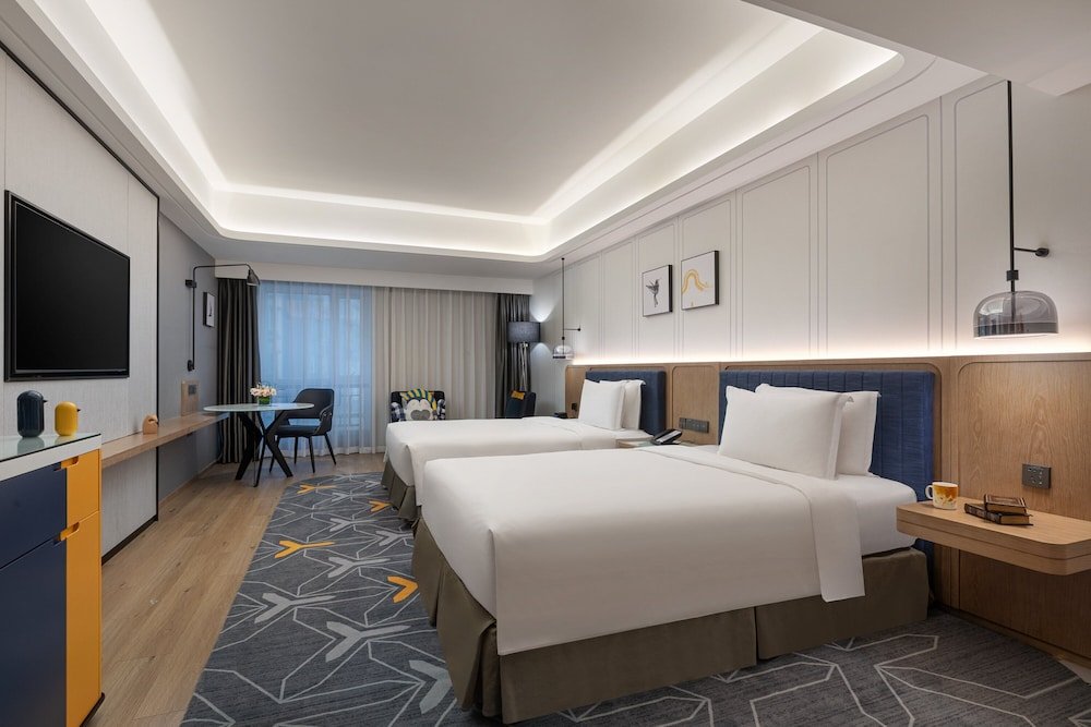 Premium room voco Guangzhou Shifu, an IHG Hotel