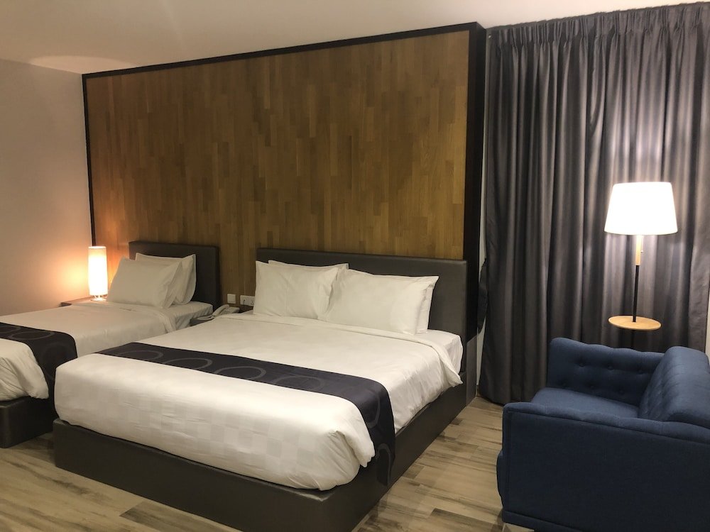 Deluxe Dreier Zimmer mit Stadtblick Frame Hotel