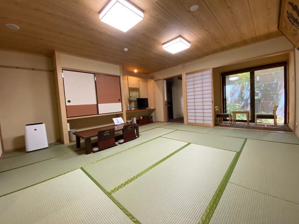 Habitación triple Superior Ryokan Sawaya Honten