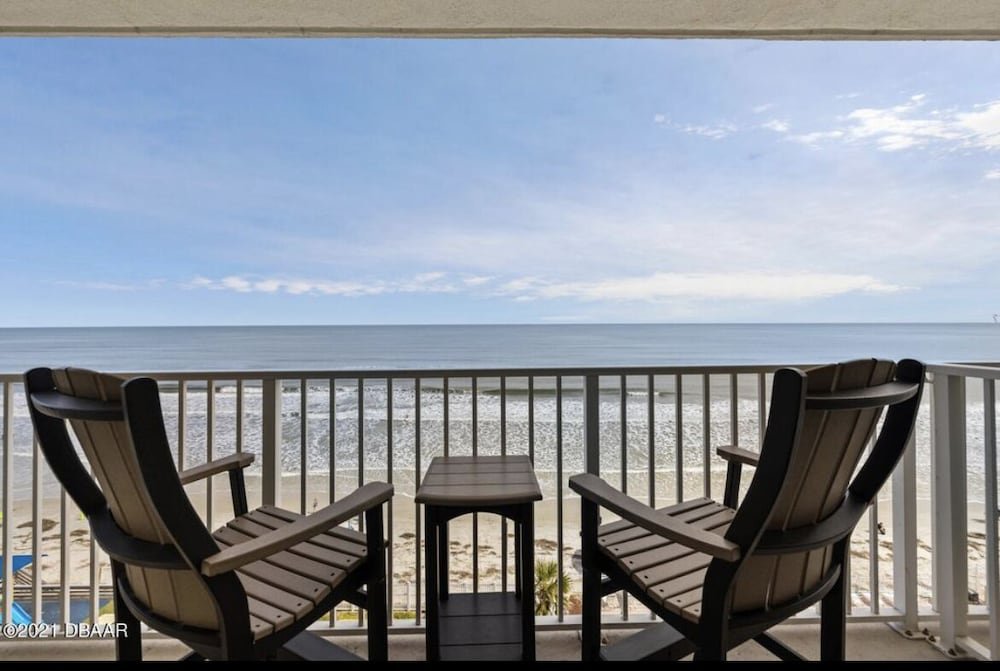 Номер Standard Beautiful Beachfront Resort Condo