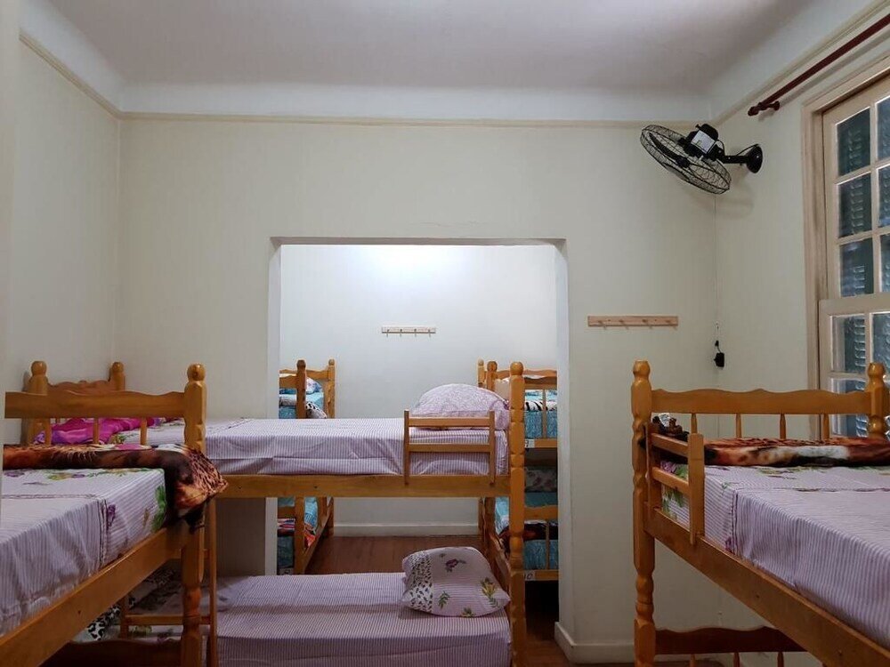 Кровать в общем номере (мужской номер) hotel & hostel Brás