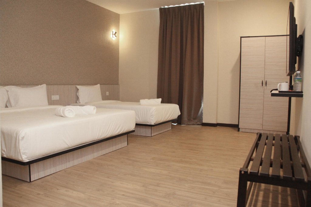 Standard Triple room Gergasi Inn