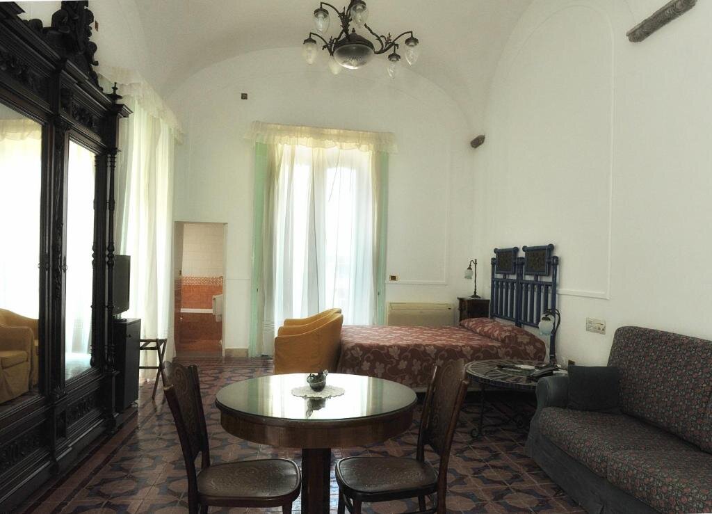 Habitación doble Estándar con vista al mar Casa Raffaele Conforti
