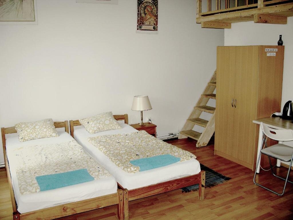Трёхместный номер Standard Prague-1 Hostel
