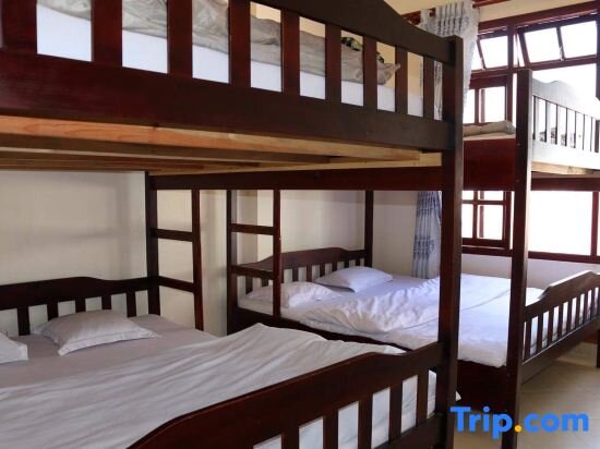 Кровать в общем номере Dalat Happy Hostel