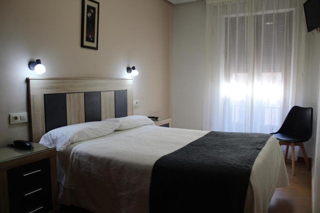 Standard Doppel Zimmer Hostal Madrid