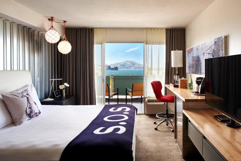 Четырёхместный номер Standard Hotel Zephyr San Francisco
