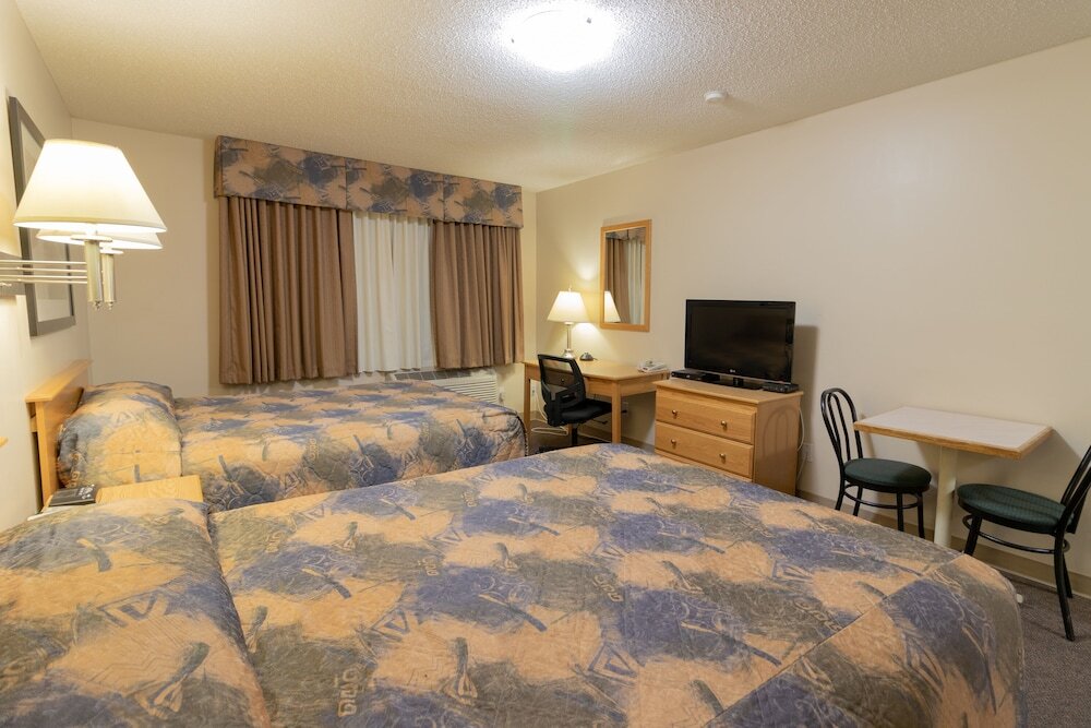 Standard Quadruple room Best Maple Inn - Drayton Valley