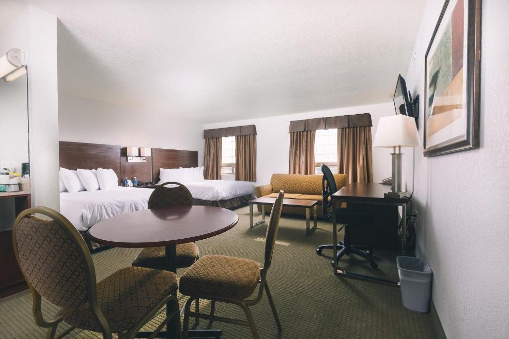 Suite familiar De lujo Service Plus Inn and Suites - Grande Prairie