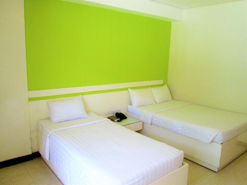 Standard Doppel Zimmer mit Balkon Apple Tree Resort and Hotel