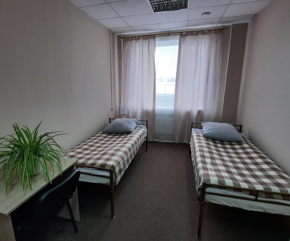 Кровать в общем номере 4 Комнаты