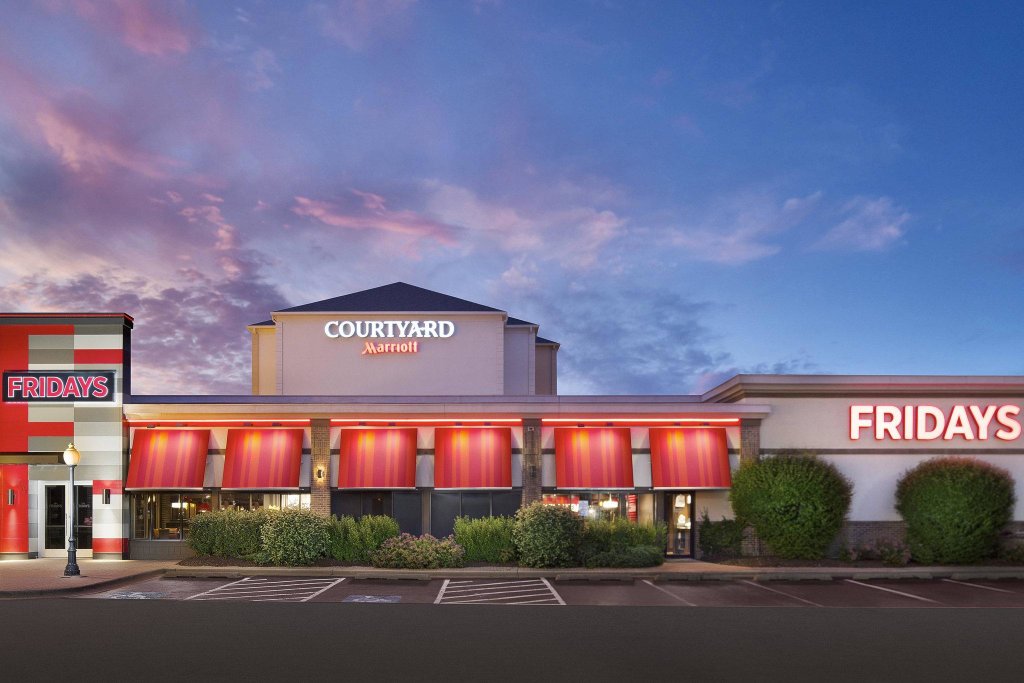Номер Standard Courtyard Chicago Midway Airport