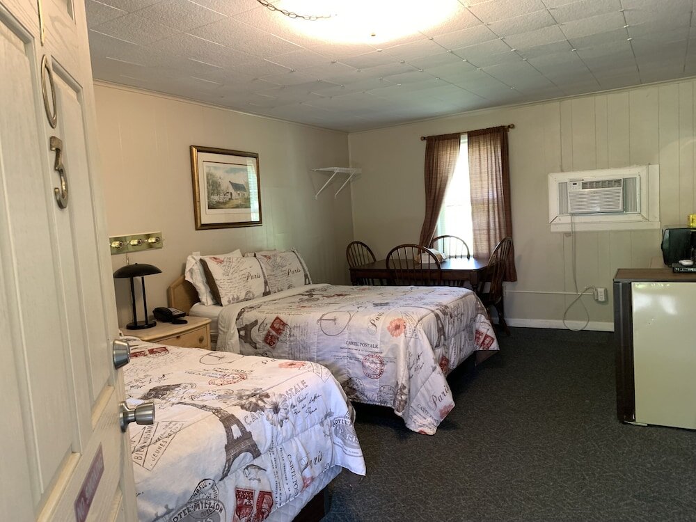 Трёхместный номер Superior c 1 комнатой Phillips Historic Motel & Cottages