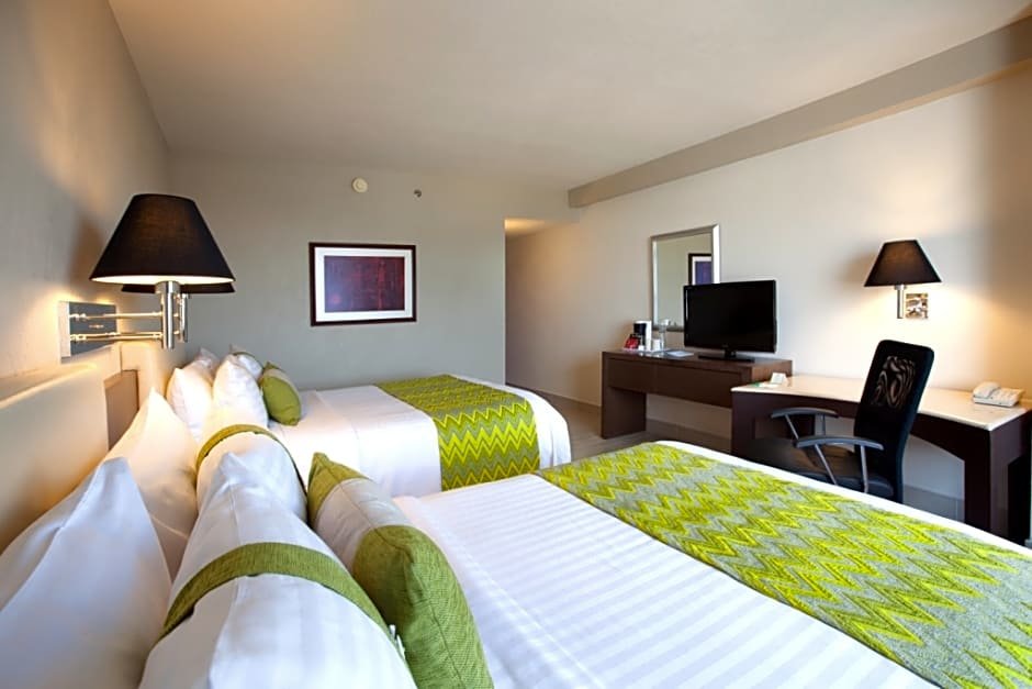 Standard room with mountain view Holiday Inn Puebla La Noria, an IHG Hotel