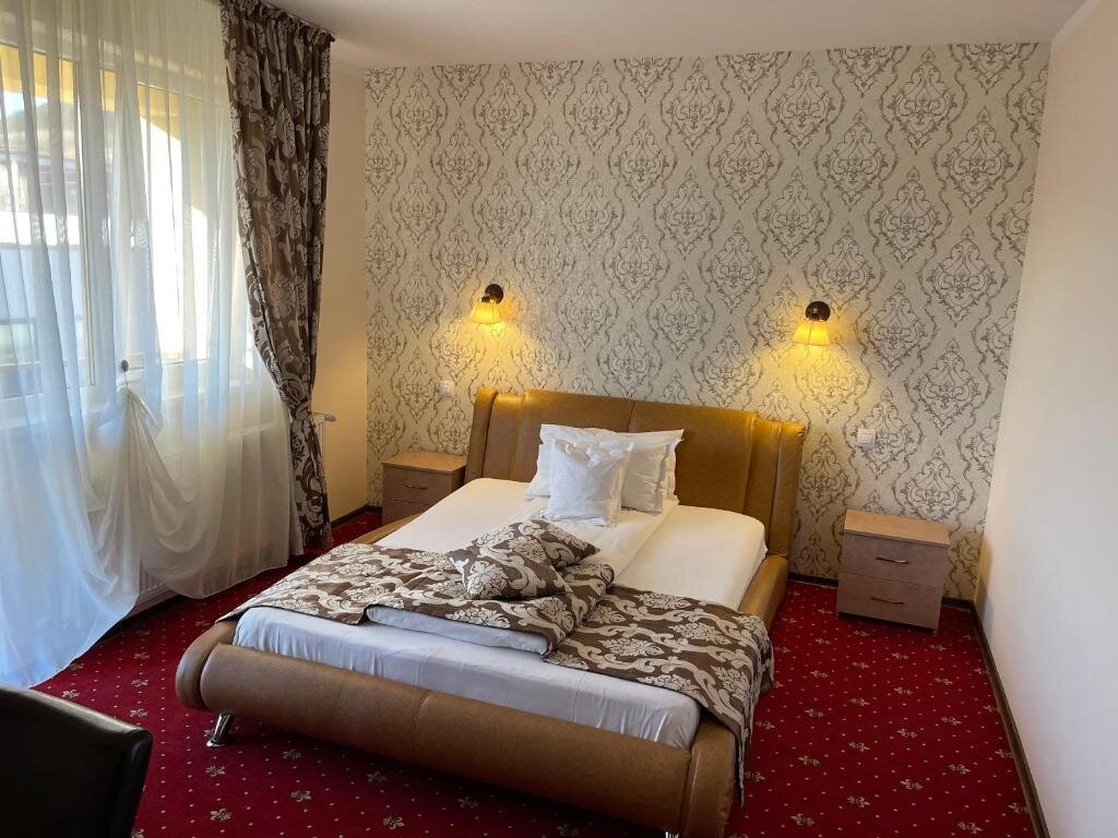 Standard Doppel Zimmer mit Balkon Hotel-Restaurant Oscar