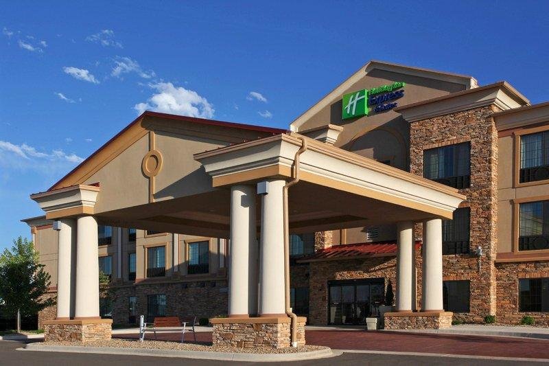 Suite doble Holiday Inn Express Hotel & Suites Longmont, an IHG Hotel