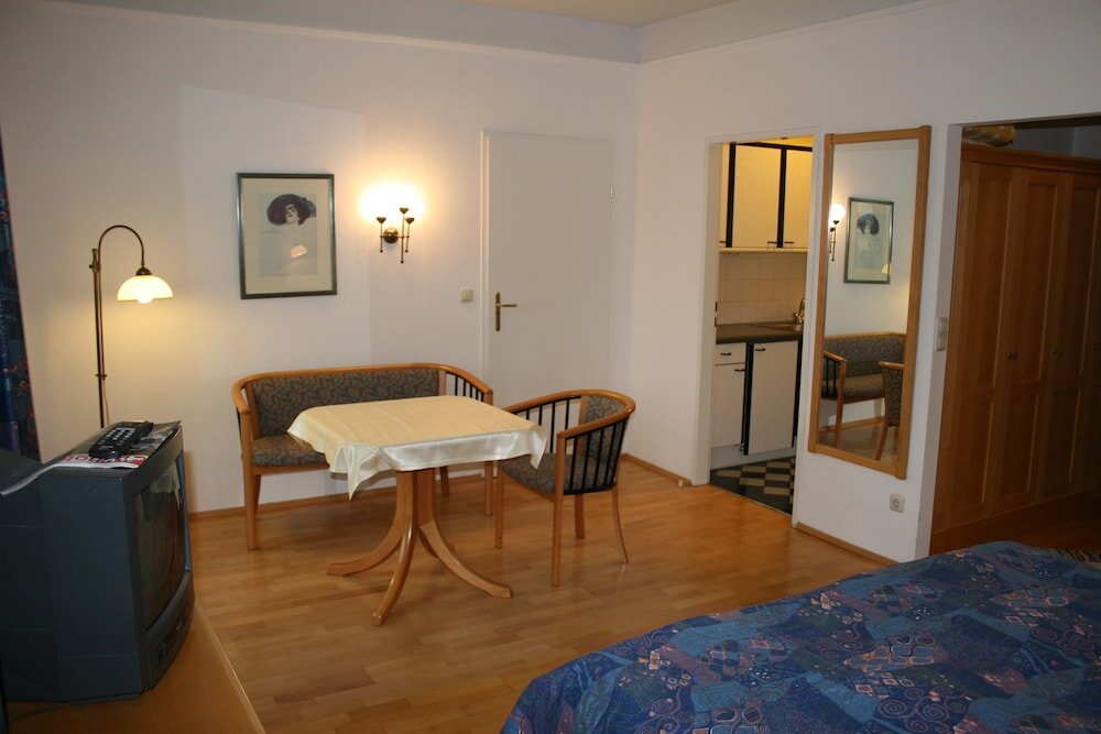 Apartamento 1 dormitorio con vista al lago Romantik Residenz Ferienwohnungen Hotel Im Weissen Rössl