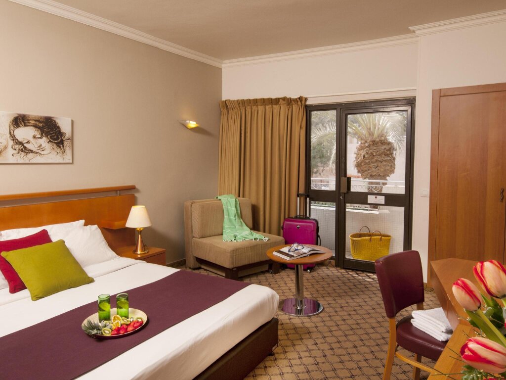 Superior room Leonardo Privilege Eilat Hotel