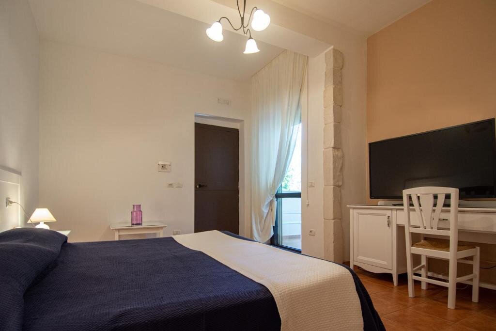 Двухместный номер Standard с балконом Giardino Degli Ulivi Resort Masseria