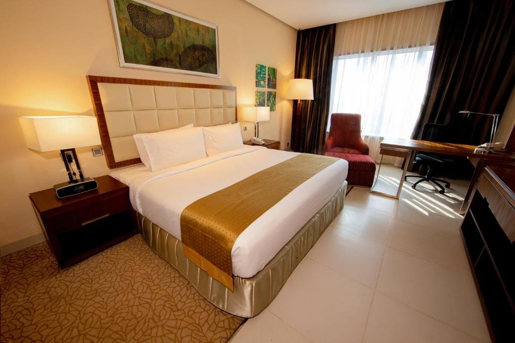 Superior room Holiday Inn Cochin, an IHG Hotel