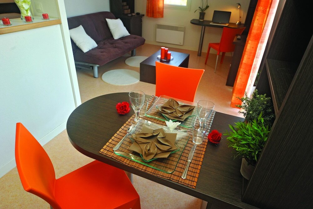 Апартаменты с 2 комнатами Appart’City Nantes Saint-Herblain