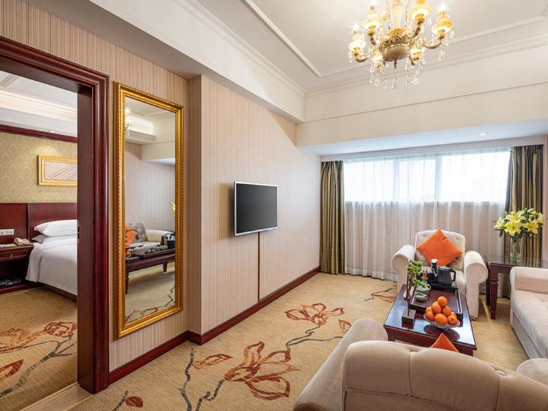 Люкс Deluxe Vienna Hotel Guangxi Guilin North High-Speed Railway Station