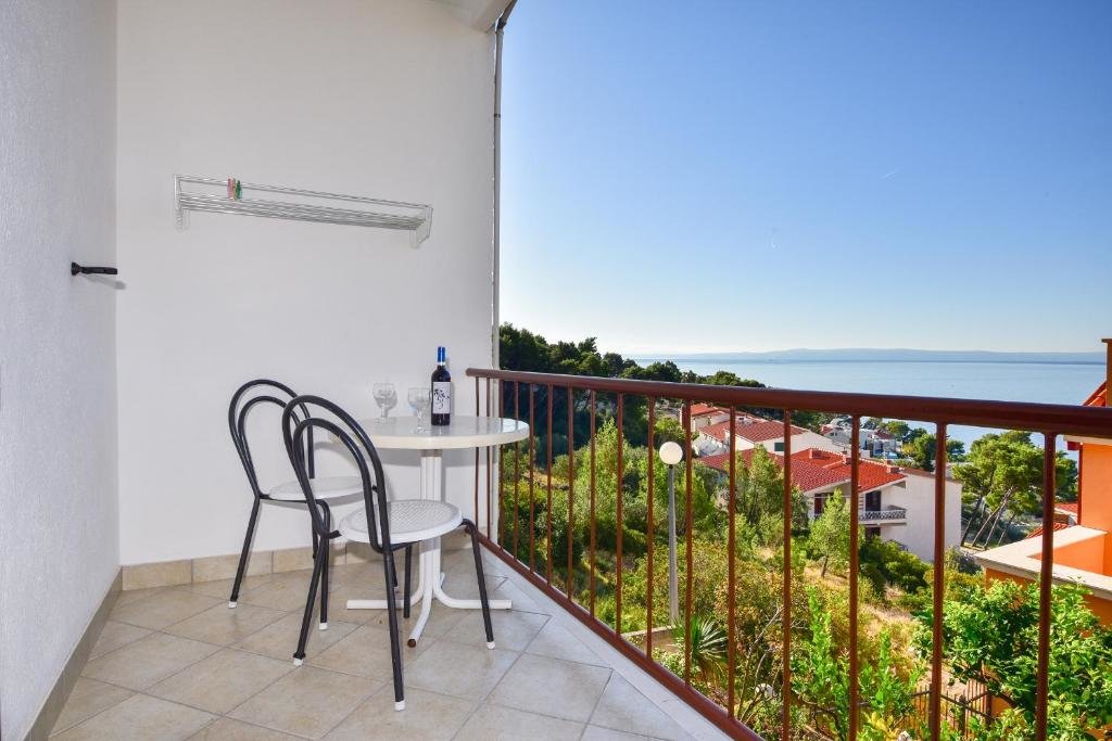 Студия с балконом и с видом на море Apartments Mare