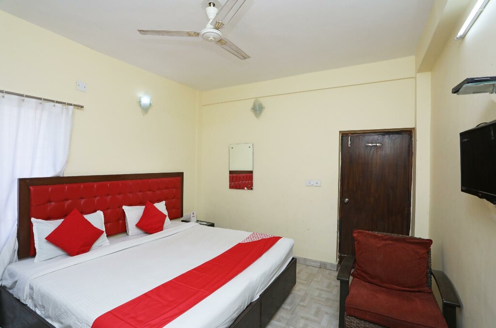 Standard room OYO Hotel Surya Garden Retreat