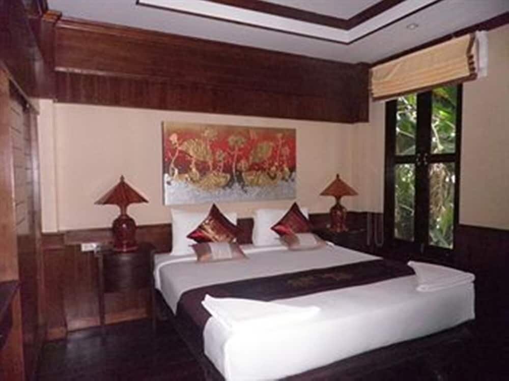 Luxe villa avec balcon Tommy Resort