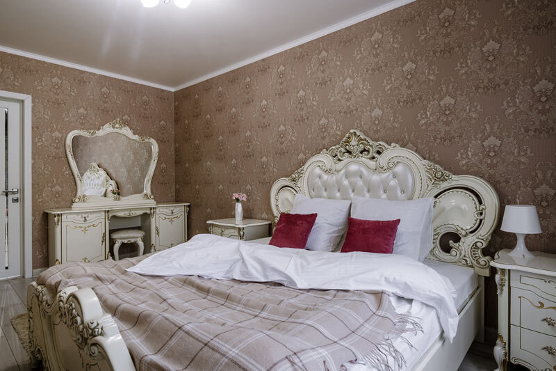 Кровать в общем номере с 2 комнатами Апартаменты 71 KvartHotel Premium Савушкина 37/1