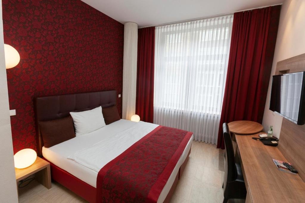 Standard Doppel Zimmer Hotel Prinz Anton