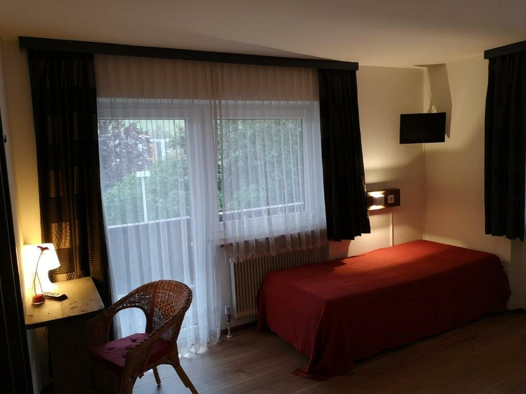 Standard Doppel Zimmer mit Balkon Bed & Breakfast Der Tiroler