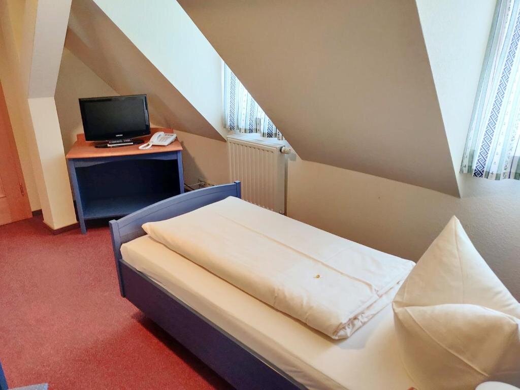 Standard Single room Hotel Neue Höhe