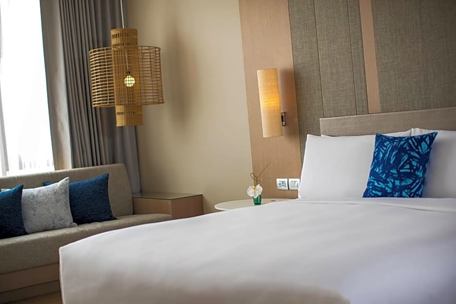 Standard room with view Renaissance Pattaya Resort & Spa