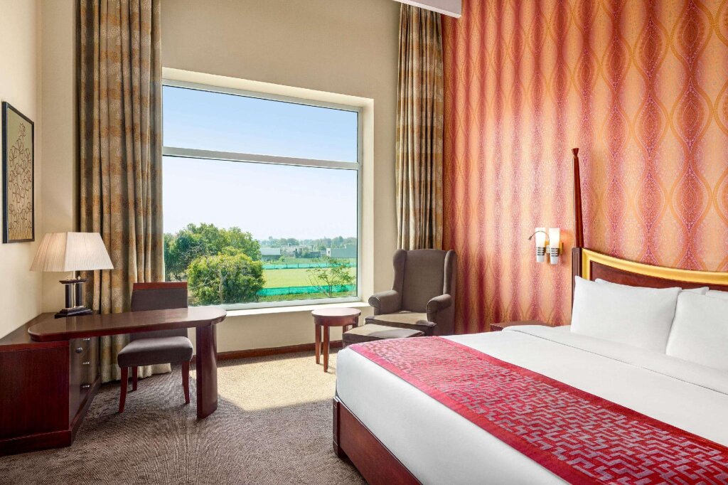 Suite Hotel Jaipur Greens