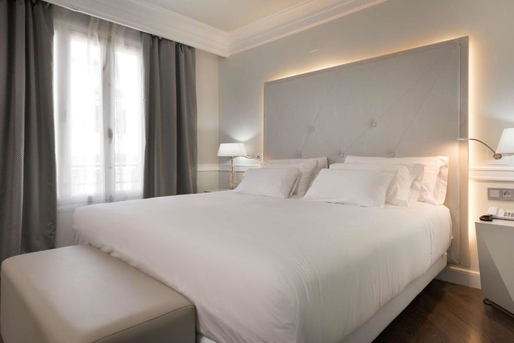 Двухместный номер Premium NH Collection Gran Hotel de Zaragoza