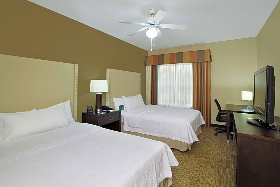 Четырёхместный номер Standard с 2 комнатами Homewood Suites by Hilton Houston-Woodlands-Shenandoah