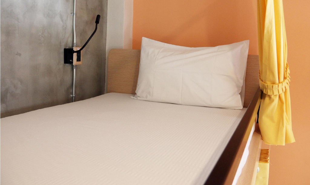 Кровать в общем номере (женский номер) Bed@Town Hostel