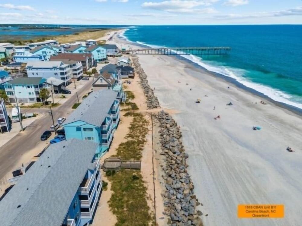 Camera Standard Ocean Breeze - Stunning Views - Oceanfront - 3rd Floor - You Deserve A Beach Vacation! 1 Bedroom Condo by Redawning