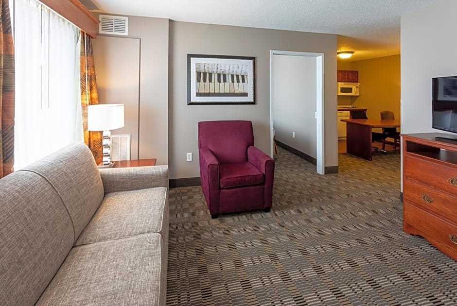 Apartment GrandStay Hotel & Suites Ames