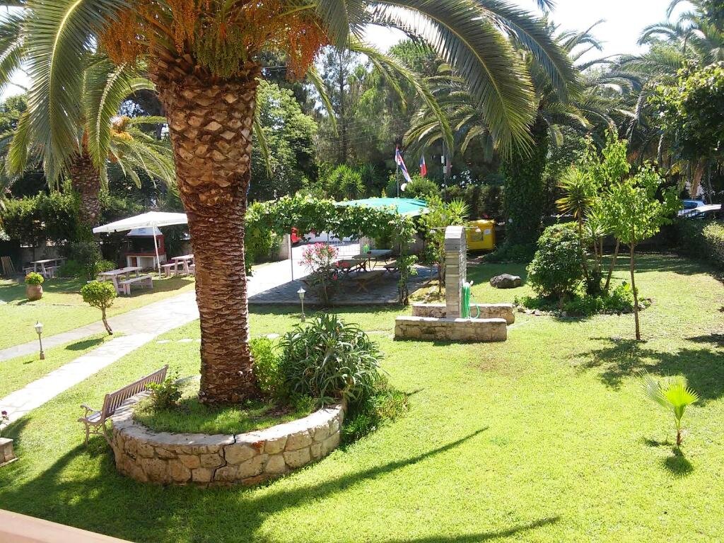 Трёхместный номер Standard с видом на сад Asteras hotel