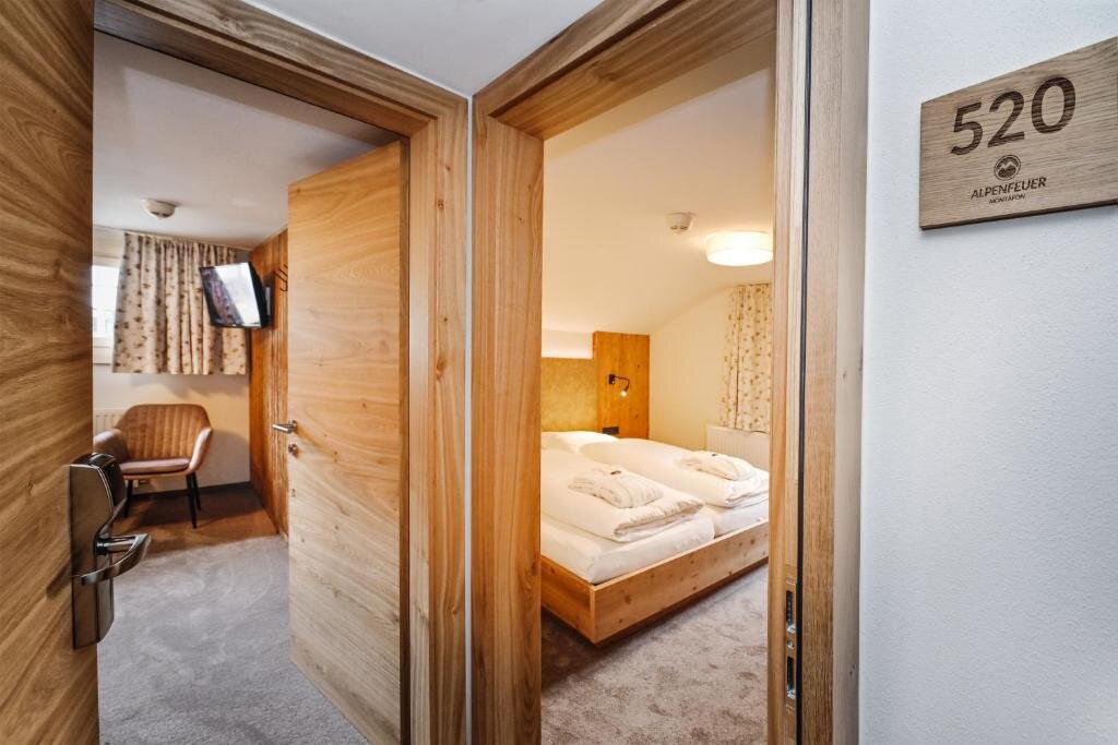 Трёхместный номер Comfort Hotel Alpenfeuer Montafon