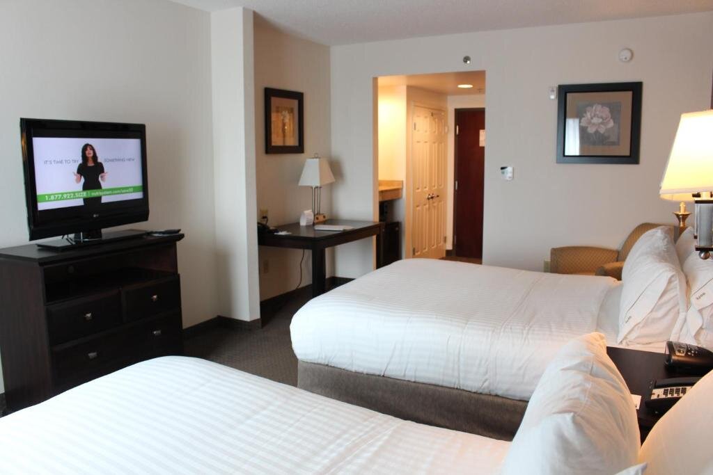 Двухместный номер Standard Holiday Inn Express & Suites Mobile West I-10, an IHG Hotel