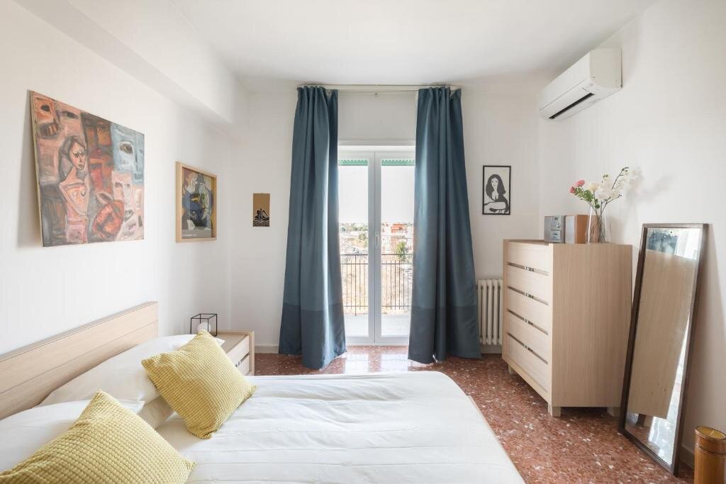 Апартаменты Amoretti Apartment, 6 persone, 3 camere, 2 bagni, balcone, Wi-Fi, Metro B Monti Tiburtini