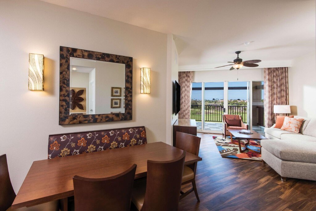 Suite 2 dormitorios con vista al golf Hilton Grand Vacations Club Kohala Suites Waikoloa