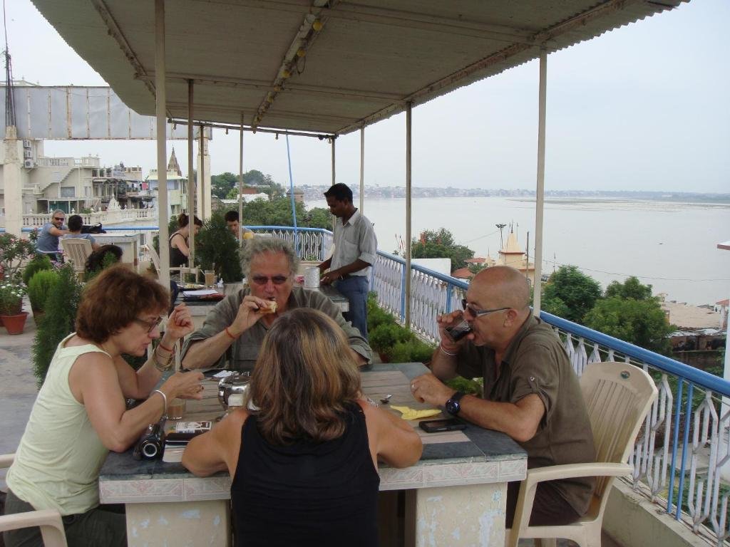Двухместный номер Superior с видом на реку Hotel Temple On Ganges